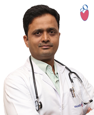 Dr. Wing Commander (Retd) Sushil D.Garud: Best Gynecologist Doctor at Kharadi, Pune